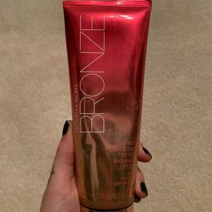 Victoria's Secret Bronze Instant Bronzing Tinted Shimmer Lotion